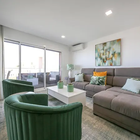 Beautiful Apartment, Close To The Beach! *